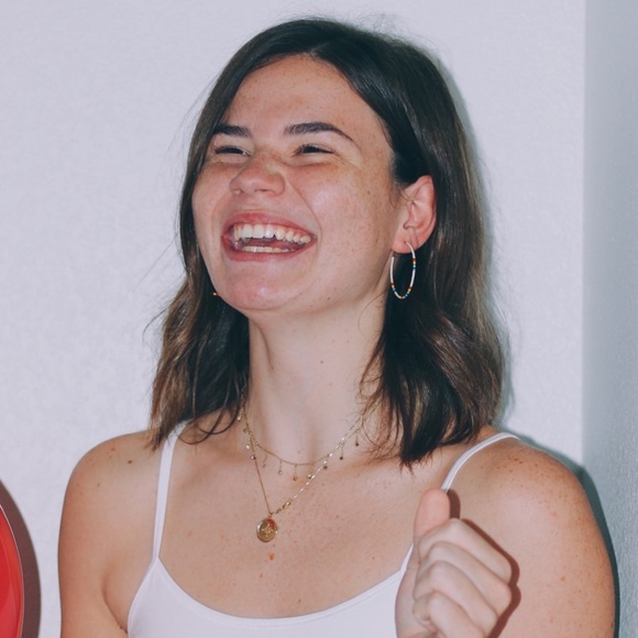 Meet your Posher, Dani - Picture 1 of 1